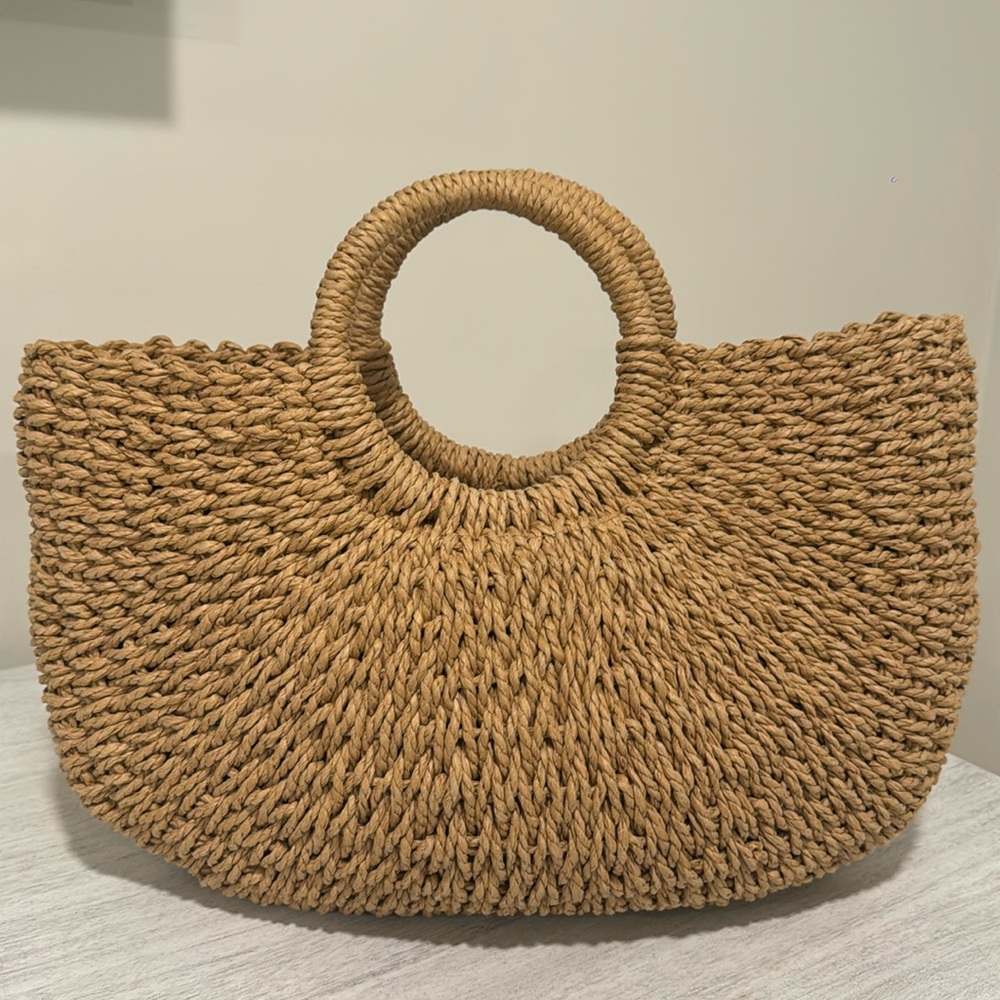 Beach straw tote